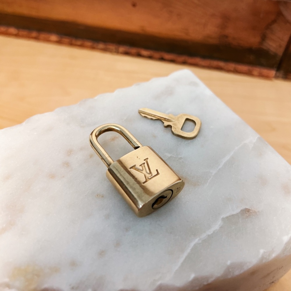 Louis Vuitton Gold LV Logo Padlock Key Set #311